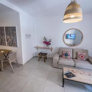 https://la-farmacia.in-canary-islands.com